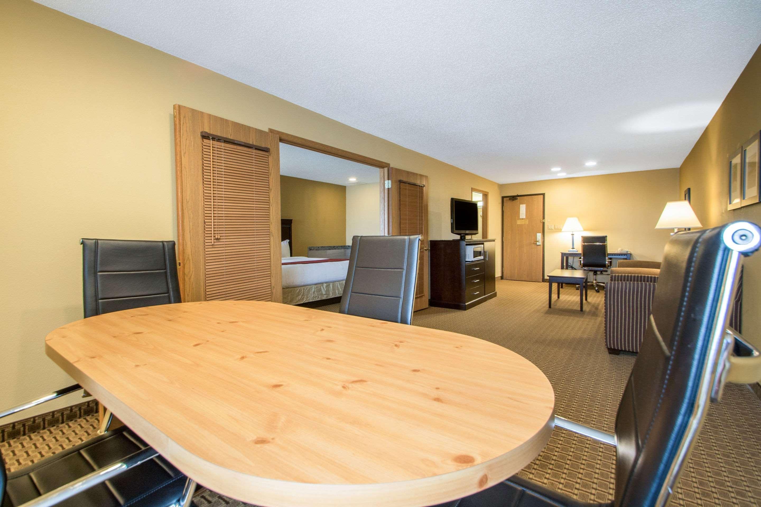 Comfort Suites Wisconsin Dells Area Portage Exterior foto
